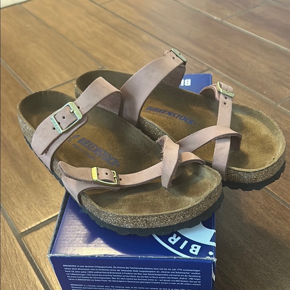 Birkenstock Women's Blush Sandals - Picture 1 of 5